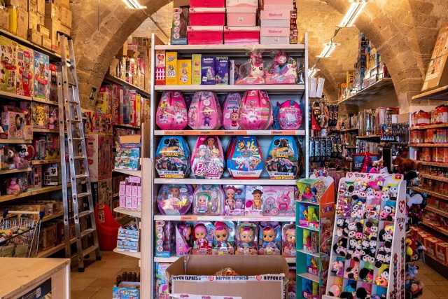 Bari, i negozi di giocattoli: �Resistiamo ad Amazon, TikTok e a bambini sempre pi� esigenti� 